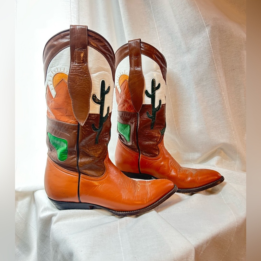 Montana brand Western Cowboy Boots with Cactus Design